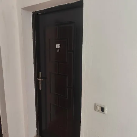 Apartment Seaview Golem Devi
