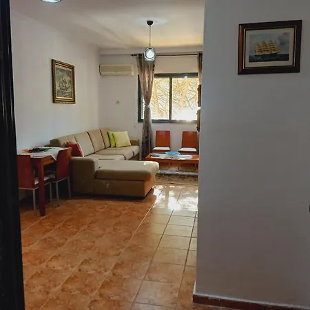 Seaview Devi * Голем