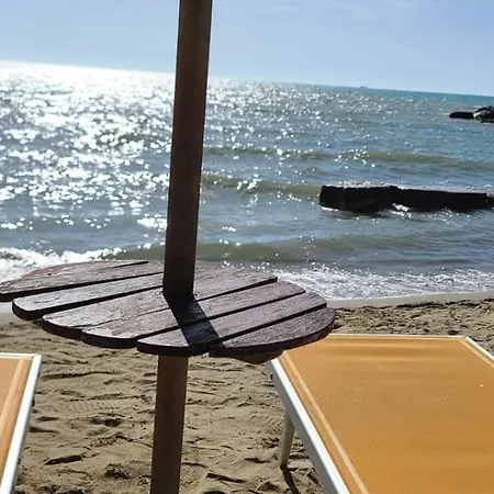 Apartment Seaview Golem Devi *
